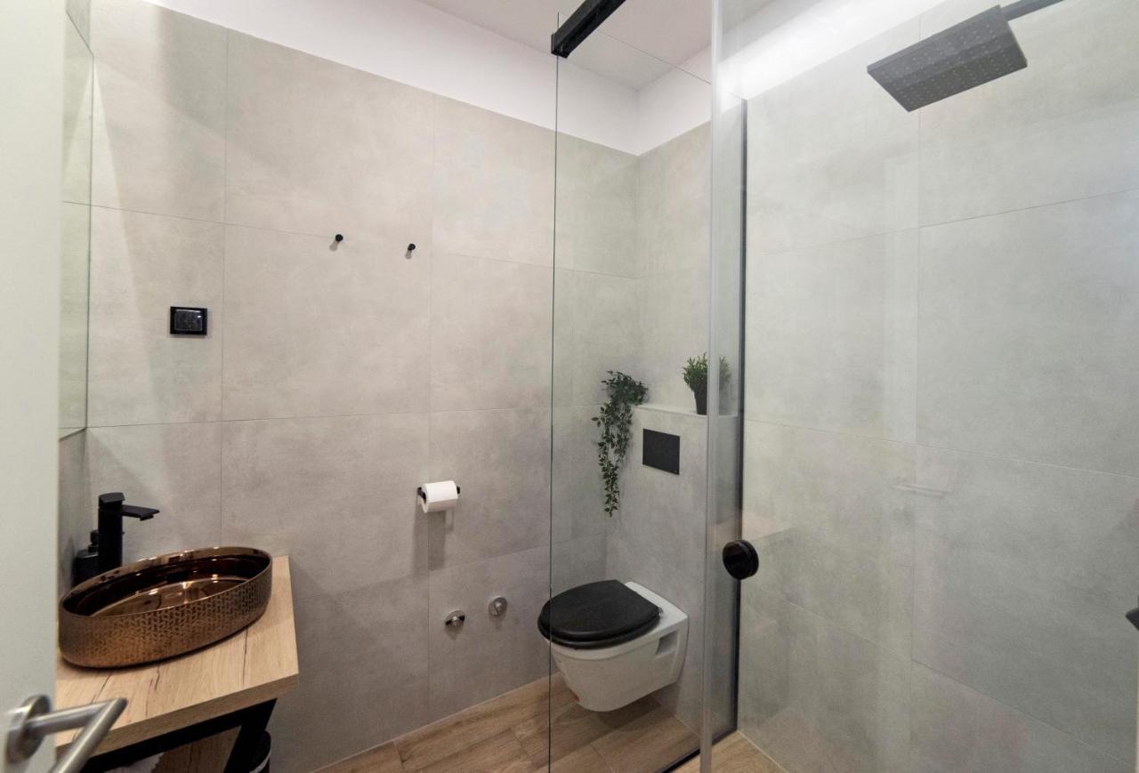 Liberty Apartments, 3Rd Floor, No Elevator ซาเกร็บ ภายนอก รูปภาพ