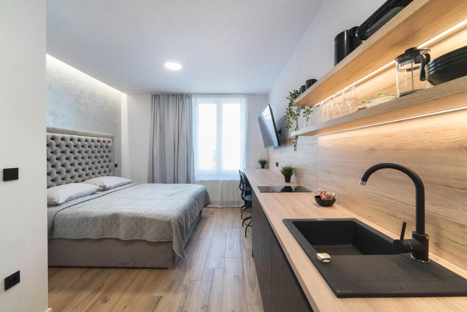Liberty Apartments, 3Rd Floor, No Elevator ซาเกร็บ ภายนอก รูปภาพ